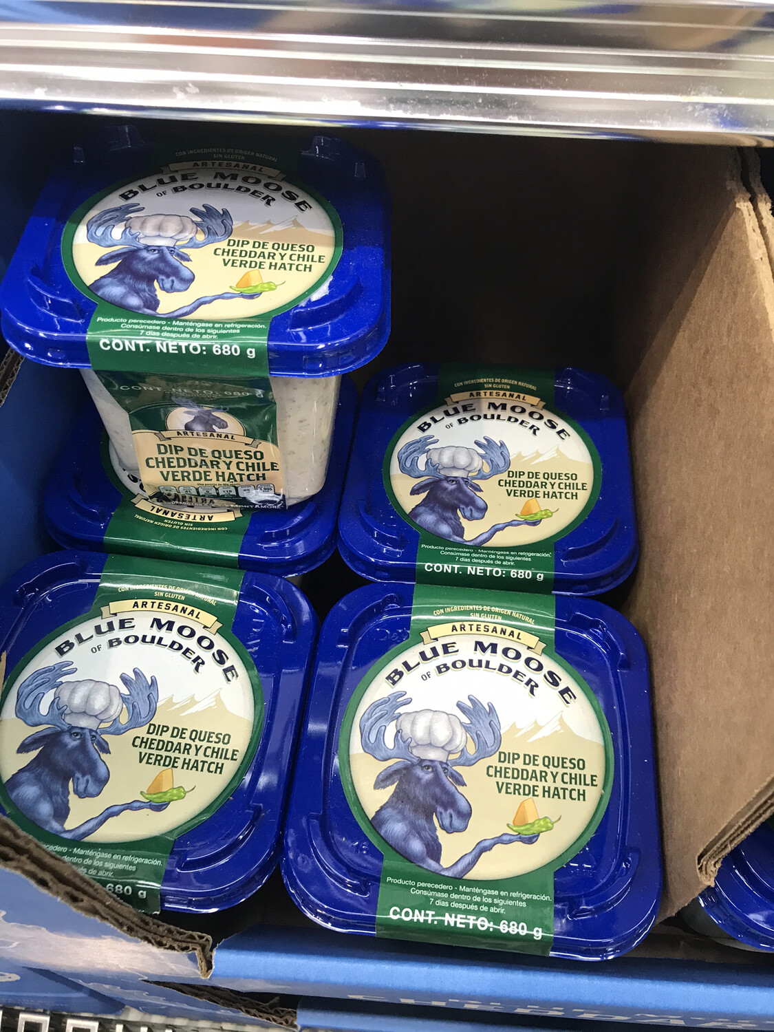 Blue Moose Cheddar and Green Pepper Dip (680g) 