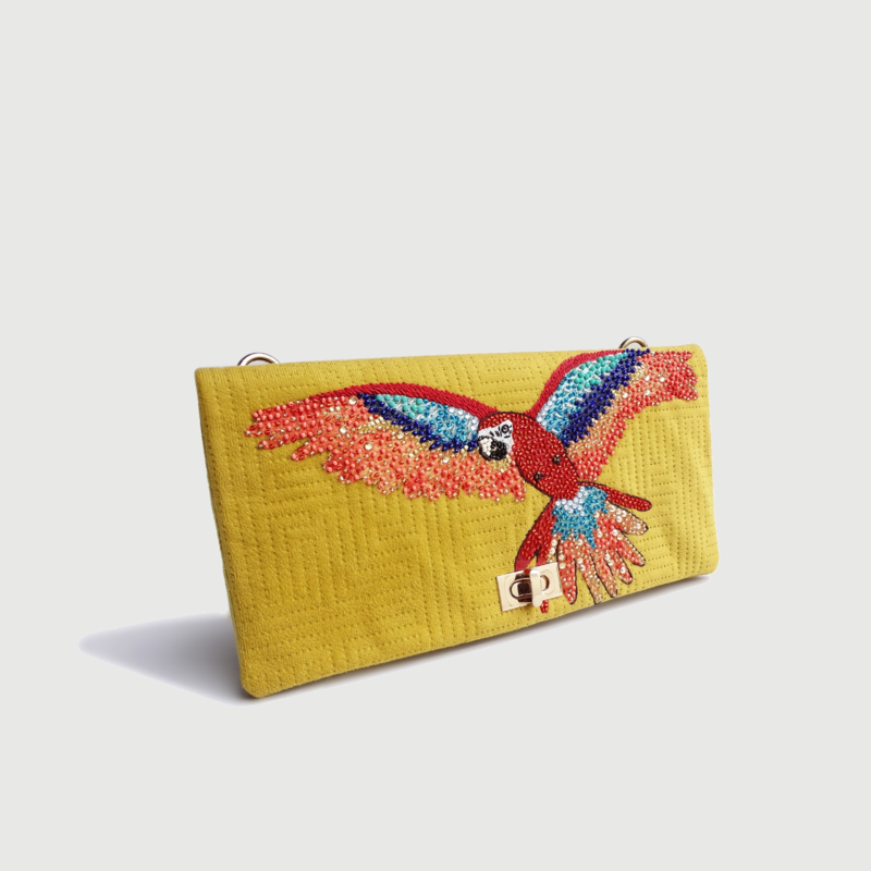 Ara Clutch with Chain
