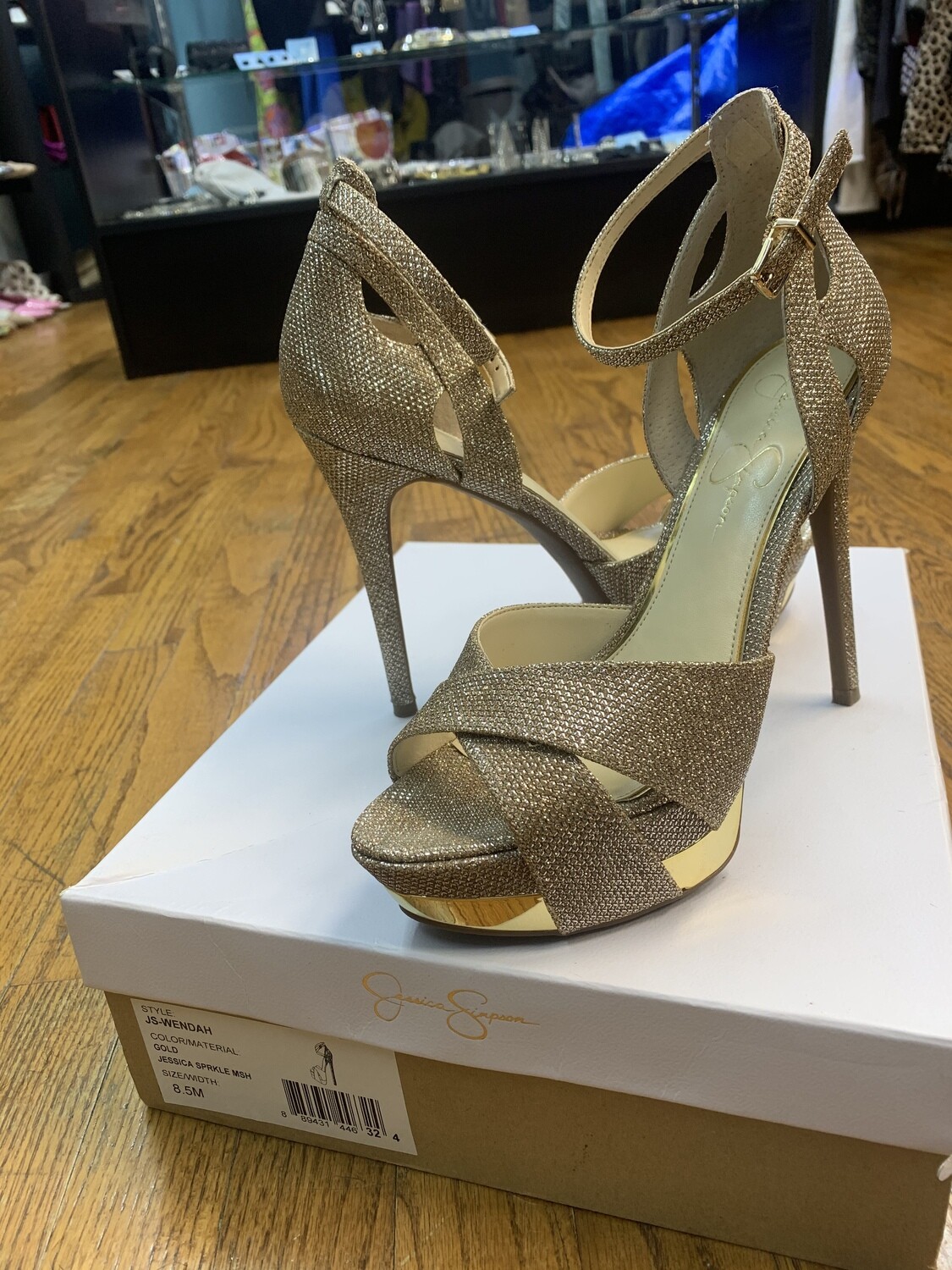 Jessica Simpson gold metallic stiletto heels 8 1/2 m