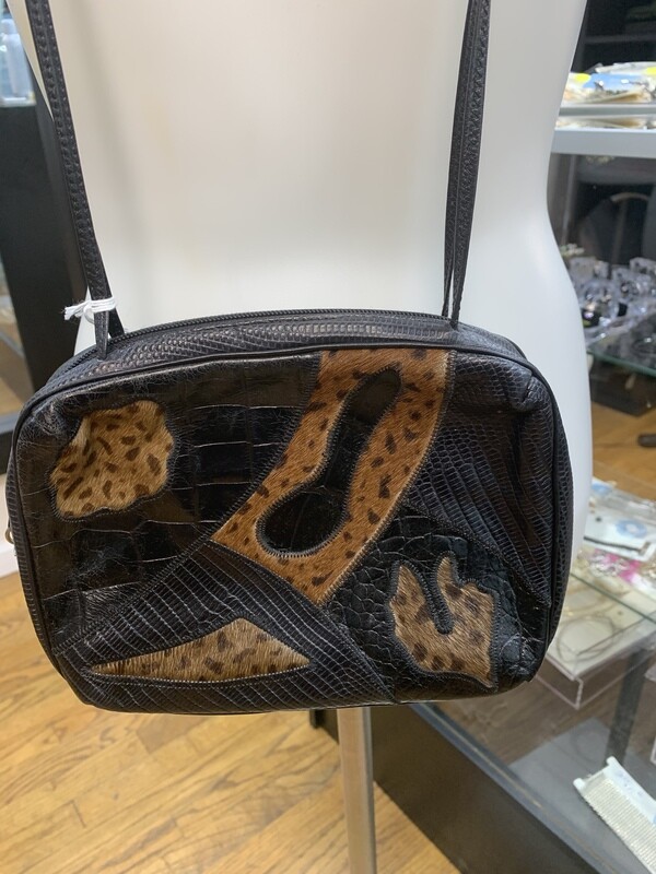 Vintage Sharif crossbody