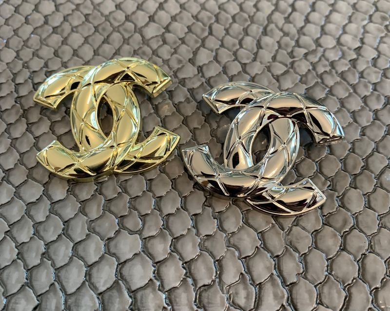 Brooches 11