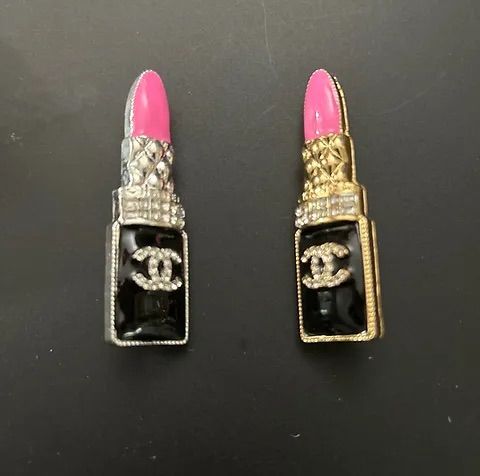 Lipstick brooch