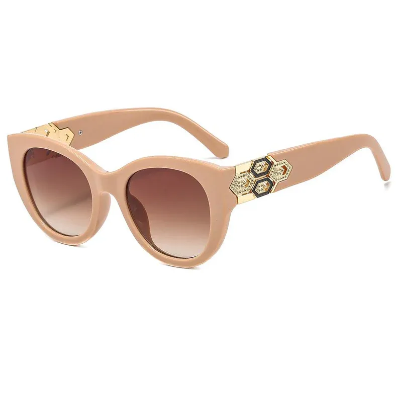 Cat eye sunglases
