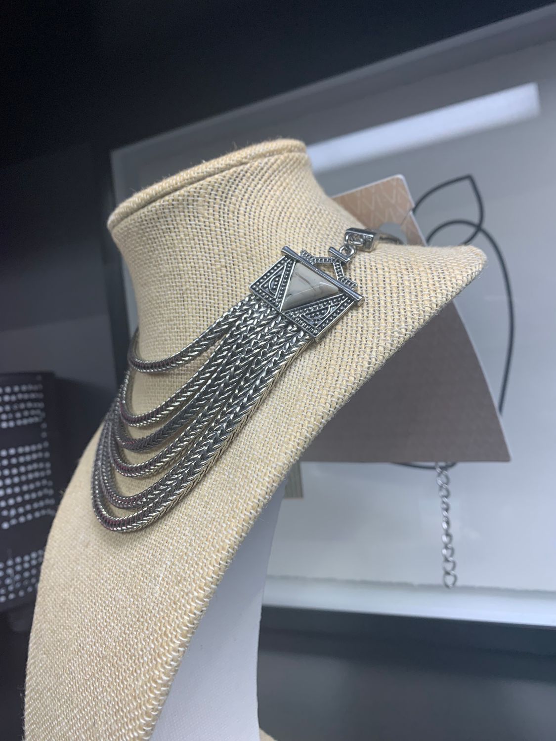 Silver fashion necklace