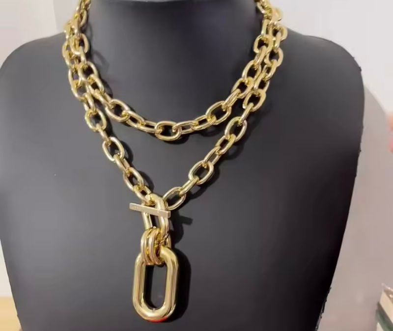 Chuncky layered necklace