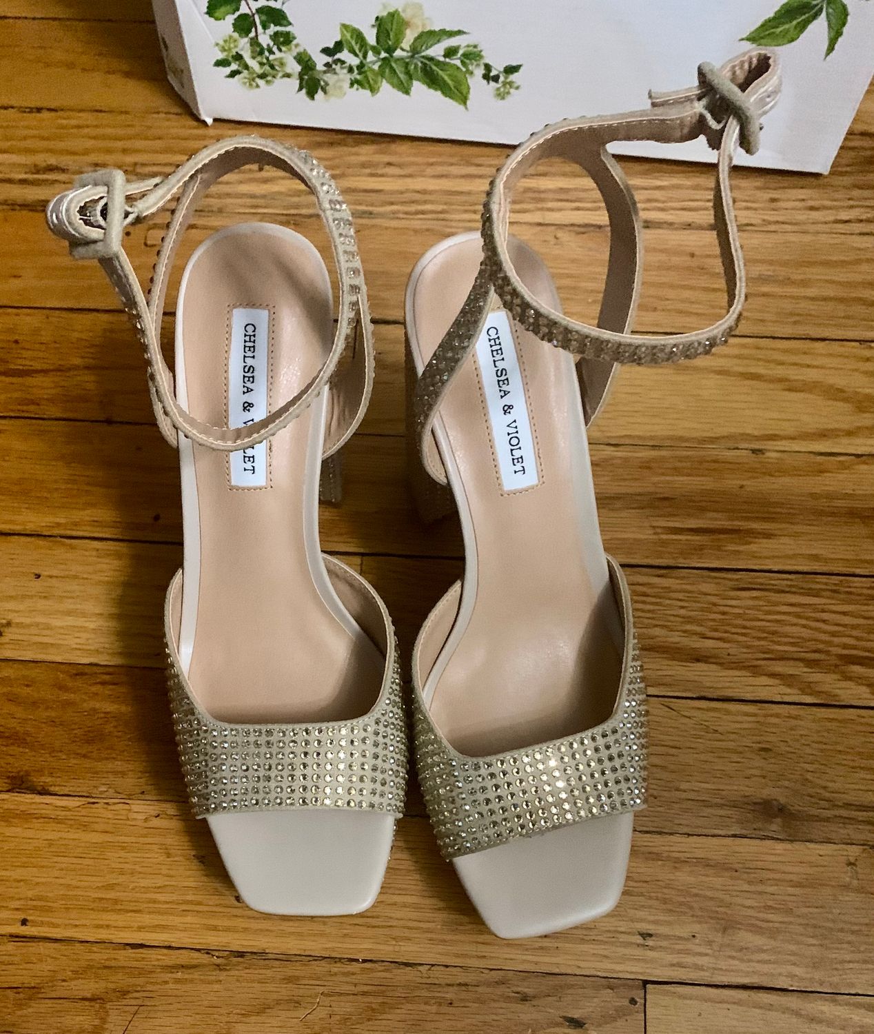 Chelsea &amp; Violet Sandals Size 8 1/2 m