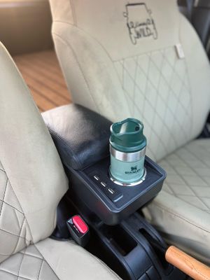 Suzuki Jimny Armrest &amp; Cup Holder