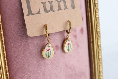 Tulip Teardrop Earrings