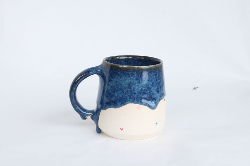 Drippy blush mug - dark blue