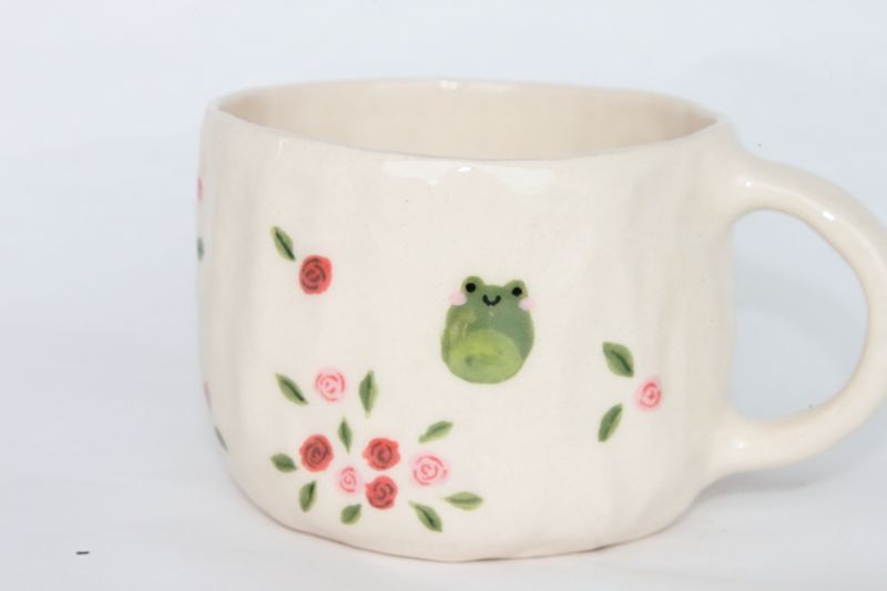 Rosy Froggy Mug
