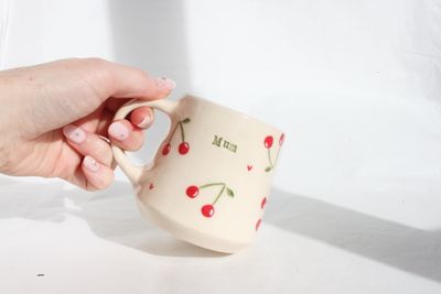 'Mum' mug - cherries wheelthrown
