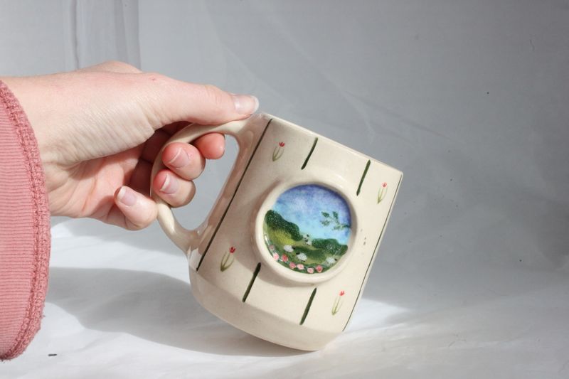 The 'cottage window' mug