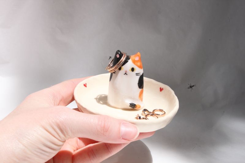 Kitty cat trinket dish