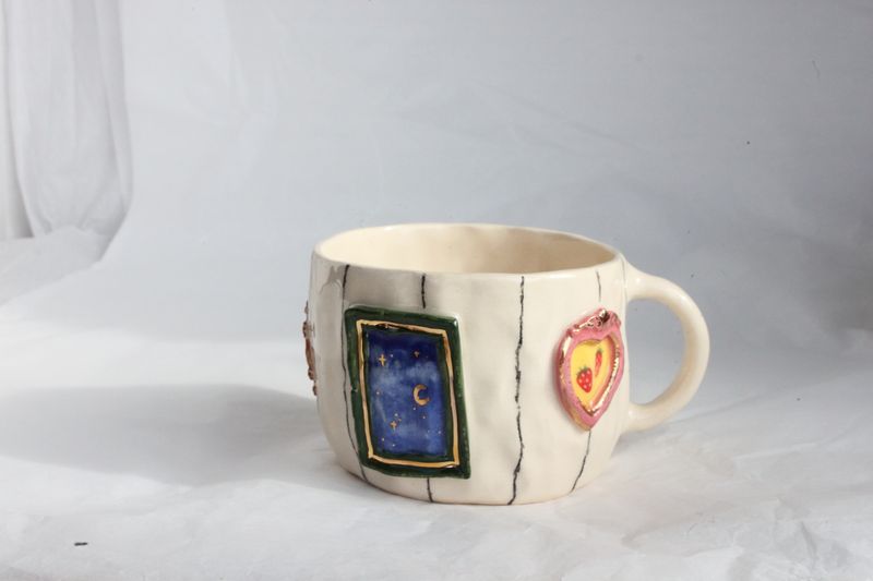 Gallery Mug - Strawberries, meadow, stary night, bow