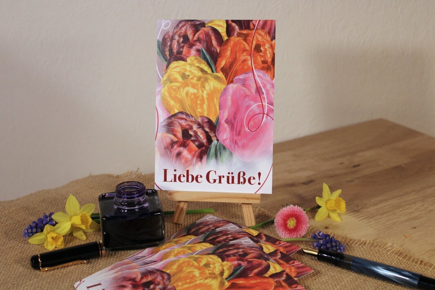 Postkarte "Liebe Grüße!" mit Tulpen