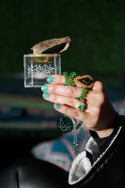ميني مبخر مع بخوره محفورة