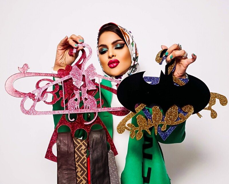 العلاليق الاكريلك