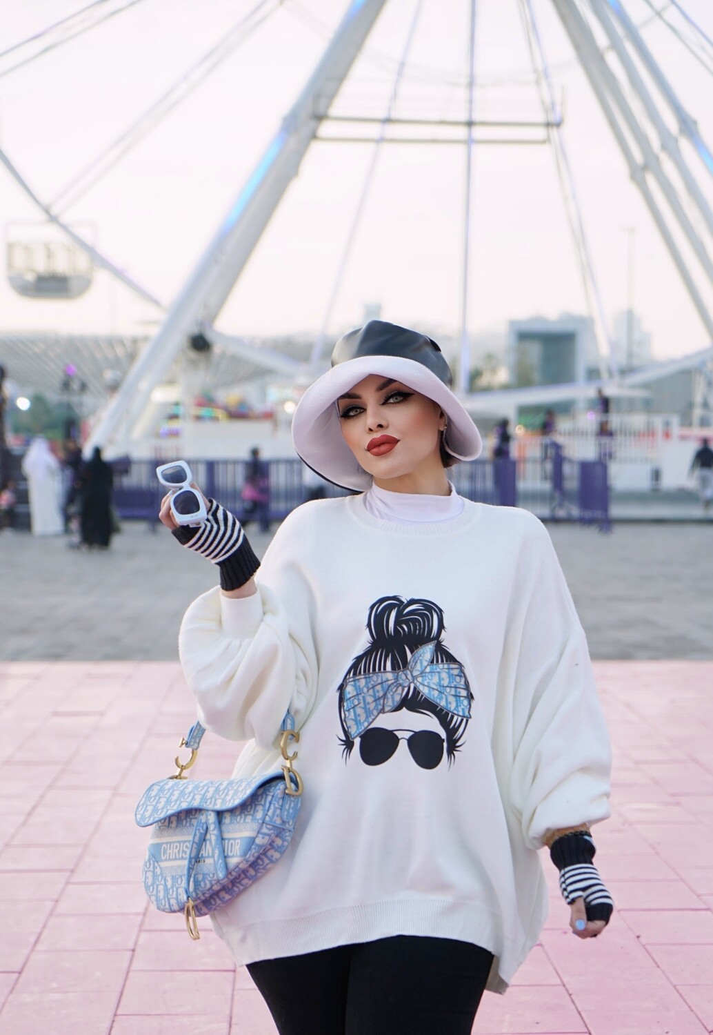 printed wool sweater messy Bun brand with bag