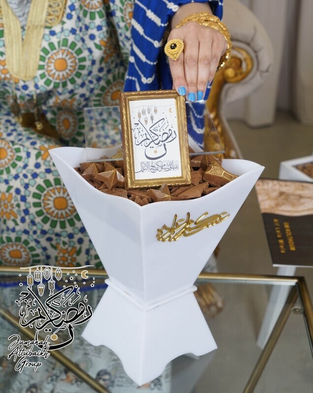 نقصة المبخر الاكريلك مع شوكلت العود