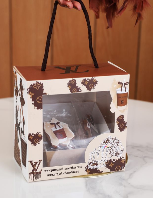 بسكوت ماركة LV