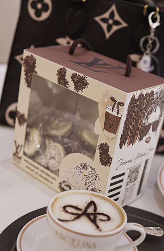 Lv علبة ماكرون