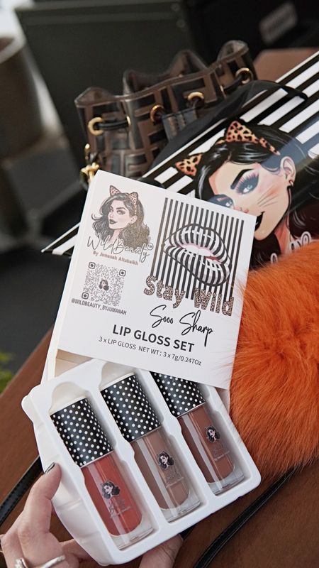 stay wild lip gloss set