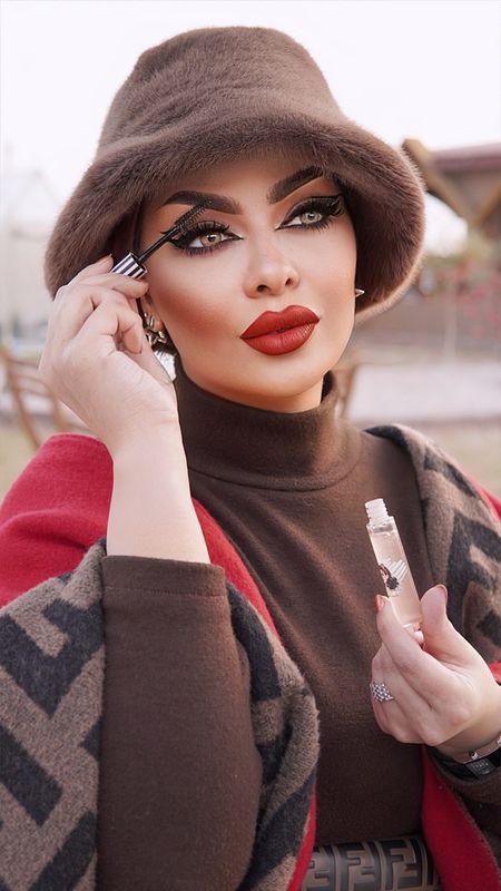 ماسكرا حواجب شفافه