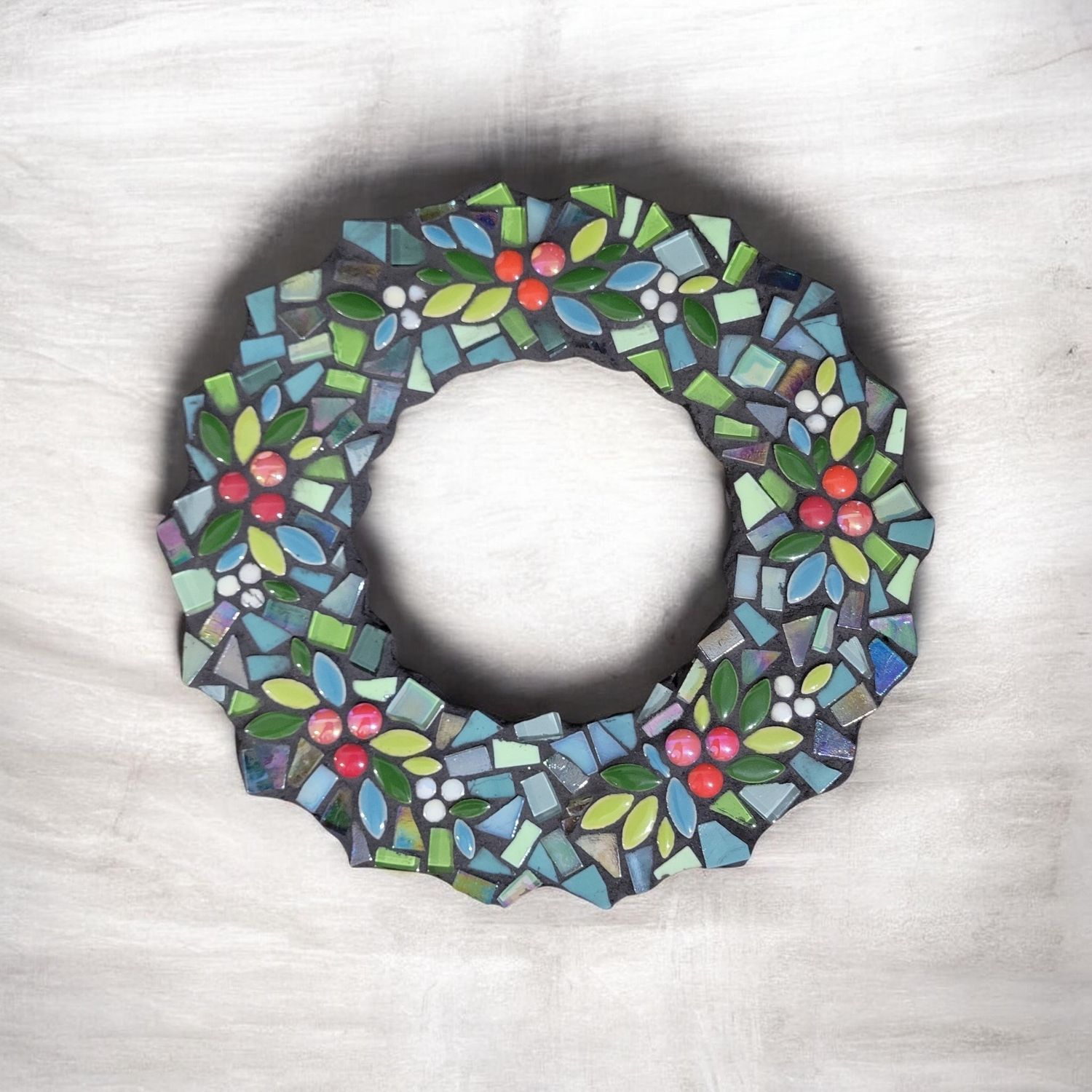 Mosaic Christmas Wreath Kit (25cm)