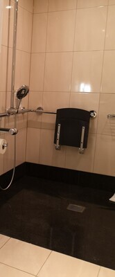 Bad / Dusche / Schwimmbad