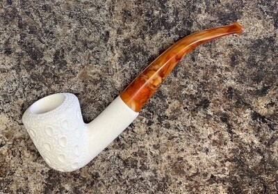 Royal Meerschaum Dimpled Bent Dublin Pipe Royal Meerschaum Dimpled Bent Dublin Pipe