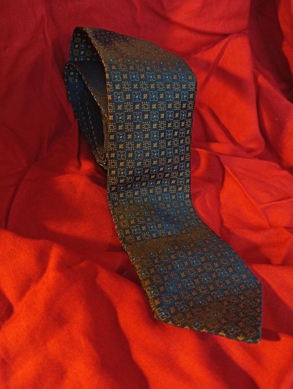 Armin Meiwes brown tie