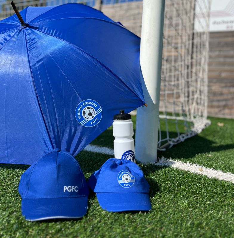 Disponibles au club pour vos cadeaux de noel