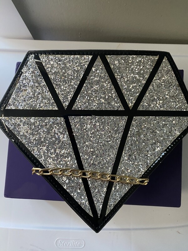 Royal Diamond Chain Purse Silver