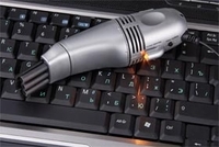 USB-пылесос для клавиатуры с LED-фонариком