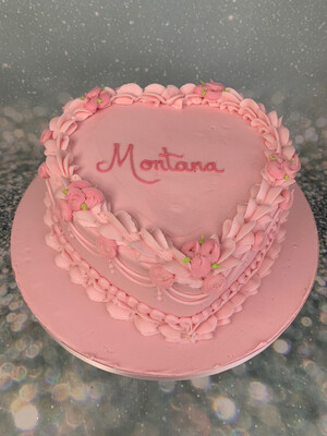 Heart With Lambeth Piping &amp; Piped Rose Detail