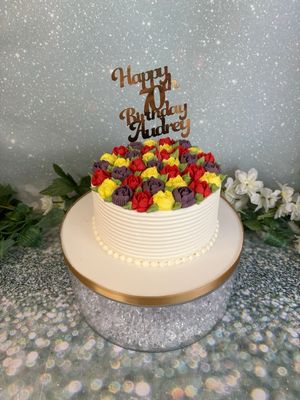 Piped Flowers &amp; Leaves