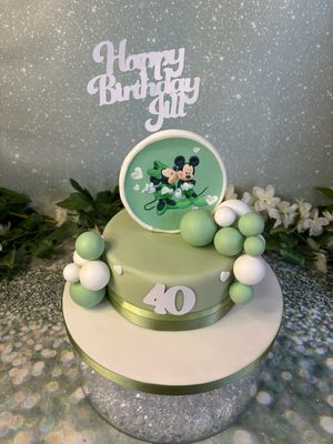 Mickey &amp; Minnie Mouse (Sage Green With Edible Disc And Plastic Balls)