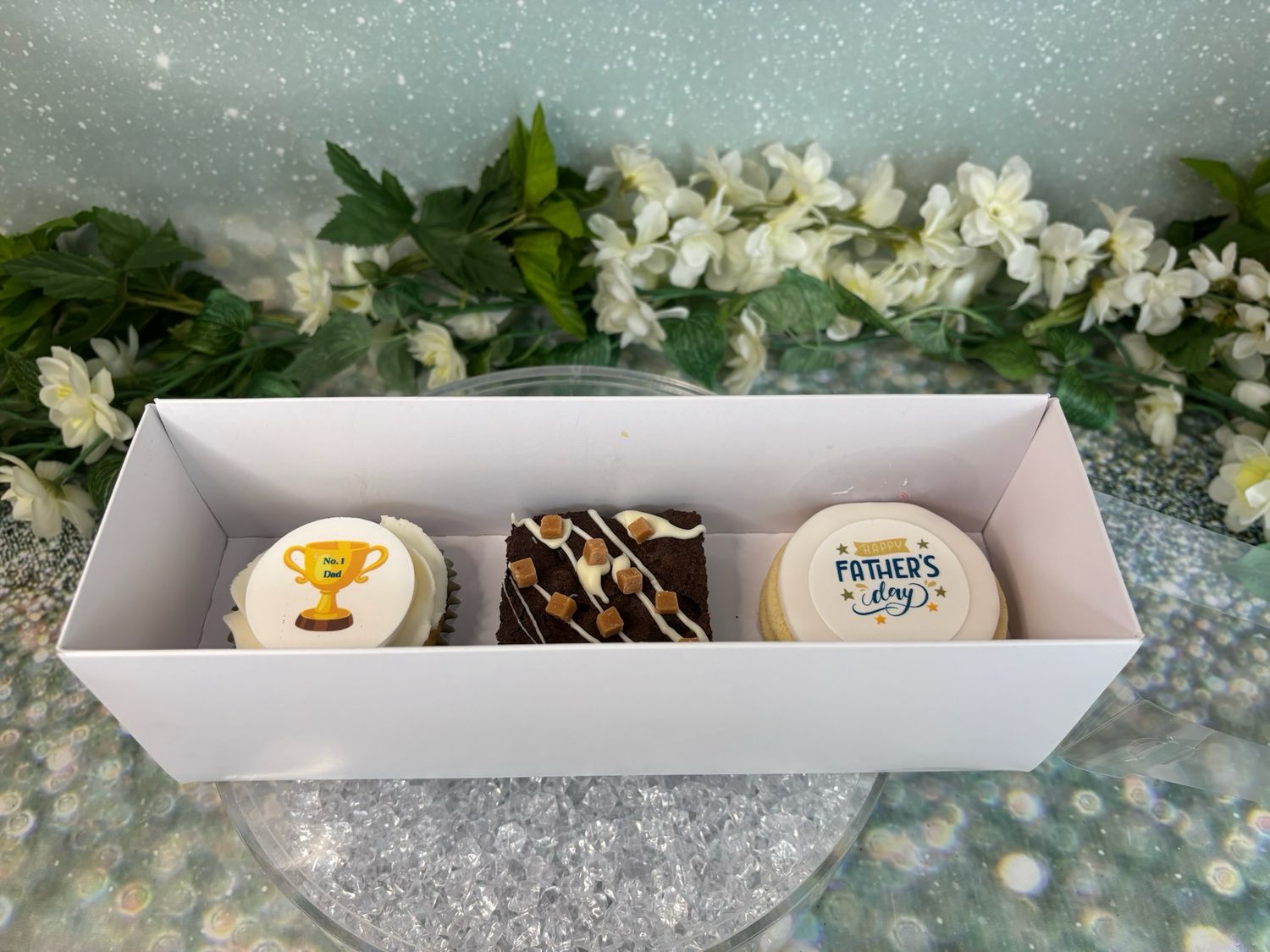 Father’s Day Box (Scone, Cupcake, Shortbread Or Brownie)