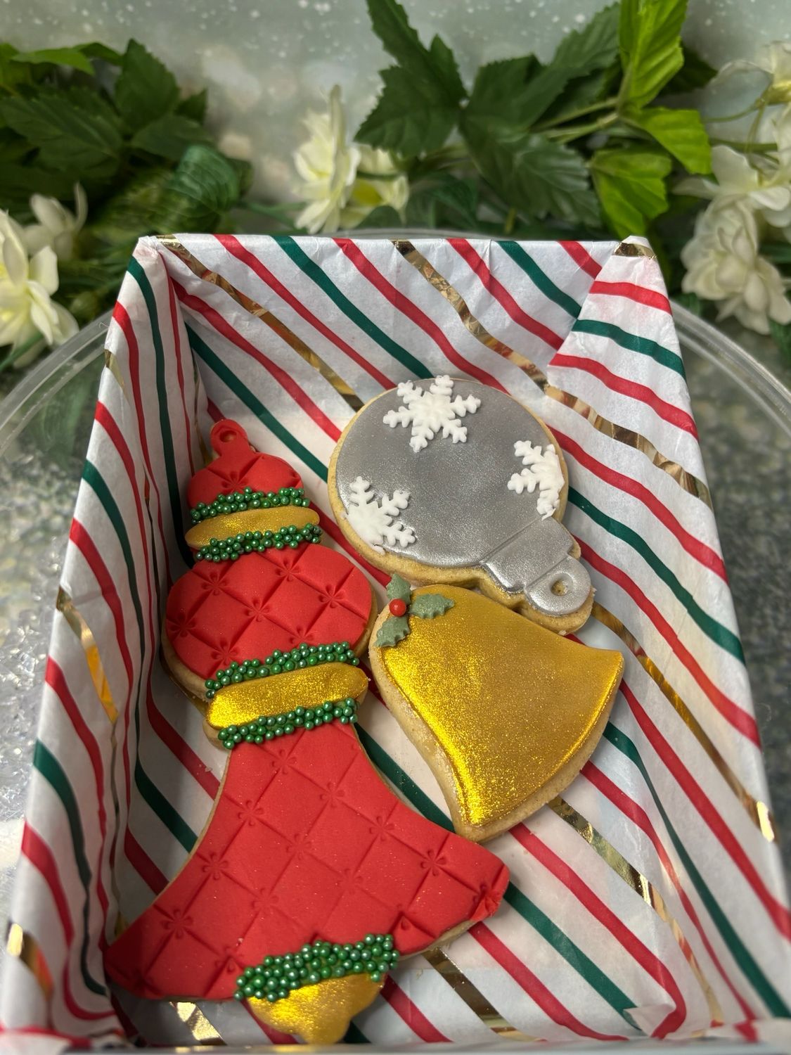 Christmas Bauble Single Iced Shortbread
