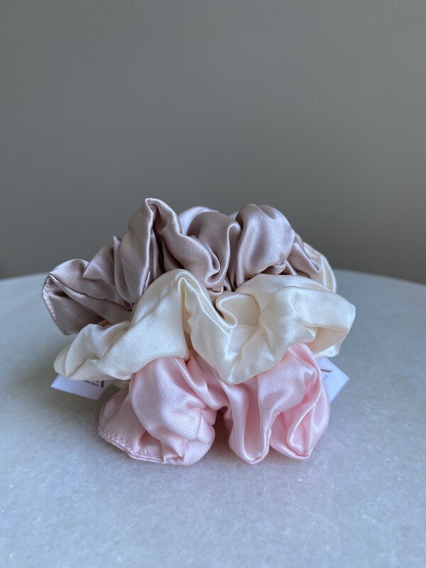 Pretty in Pink 3pk Scrunchie set Pretty in Pink 3pk Scrunchie set