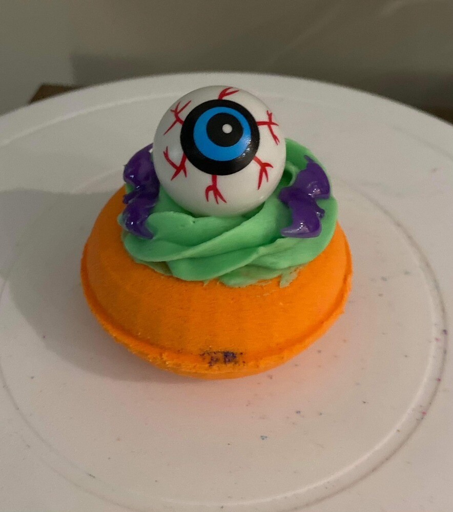 SPOOKTACULAR HALLOWEEN BATH DONUT