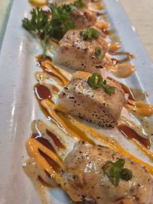 Salmon Aburi Oshi
