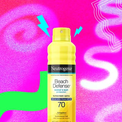 Neutrogena Beach Defense Water + Sun Protection Sunscreen Spray SPF 70