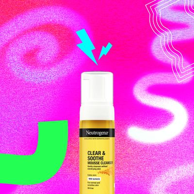 Neutrogena Clear &amp; Soothe Mousse Cleanser