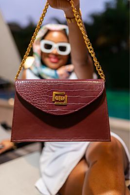 Solana (Maroon)