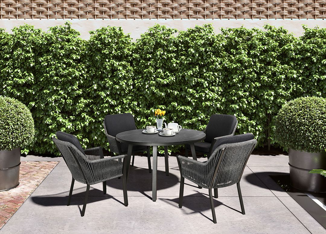 Sanza 4 Seat Round Dining Set with Parasol &amp; Base
