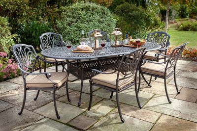 Amalfi 6 Seat Oval Set