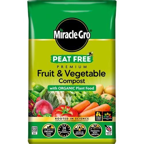 Miracle-Gro® Peat Free Premium Fruit &amp; Vegetable Compost with Organic Plant Food - 40 litres
