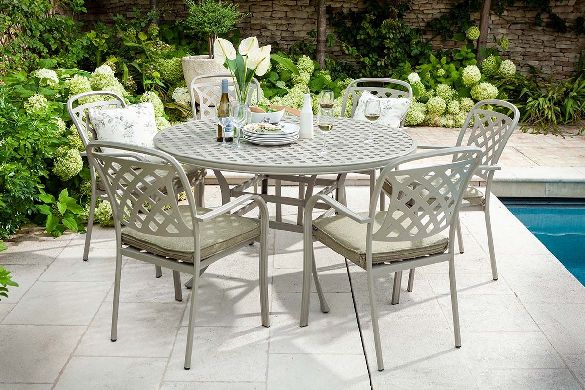 Berkeley 6 Seat Round Dining Set