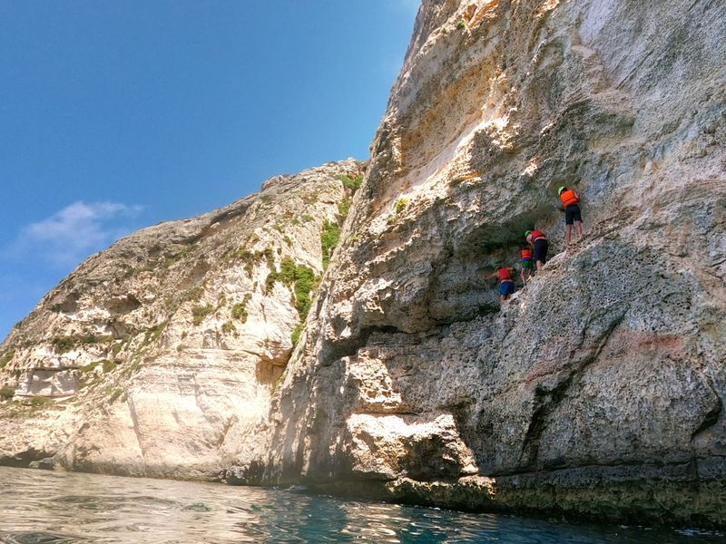 Outdoor Adventure Sea-Level Traversing